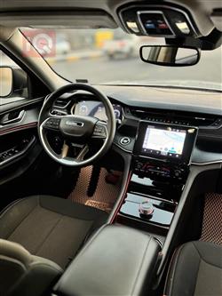 جیپ گراند شیرۆکی